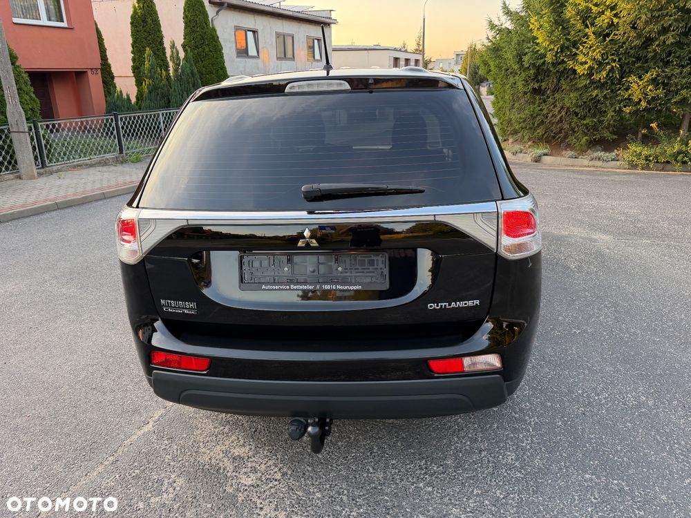 Mitsubishi Outlander - 8