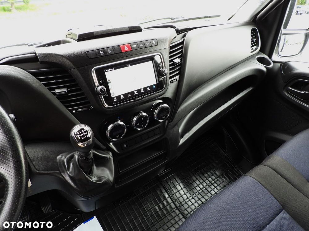 Iveco DAILY 35S18 PLANDEKA 10 PALET WEBASTO TEMPOMAT NAWIGACJA LEDY KLIMATYZACJA  180KM - 33