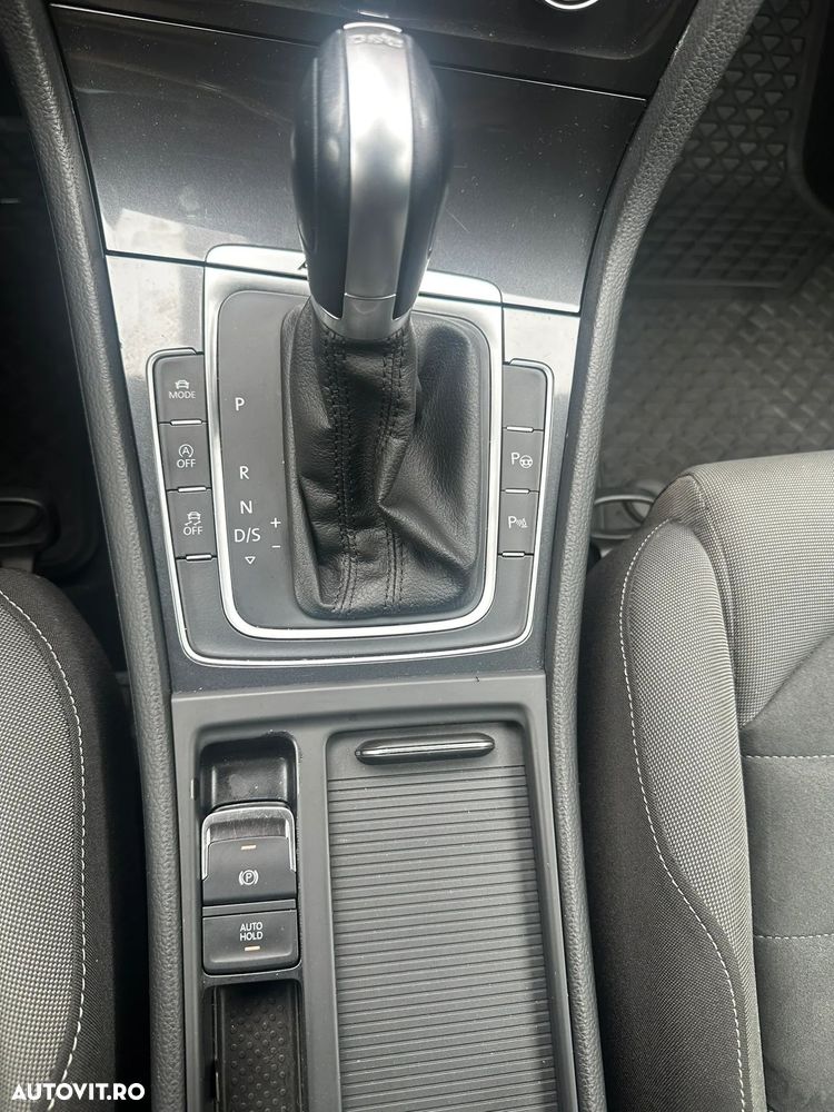 Volkswagen Golf 2.0 TDI DPF BMT DSG GTD - 15
