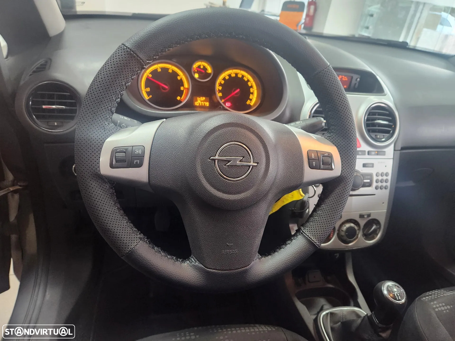 Opel Corsa 1.3 CDTi Enjoy ecoFLEX - 22