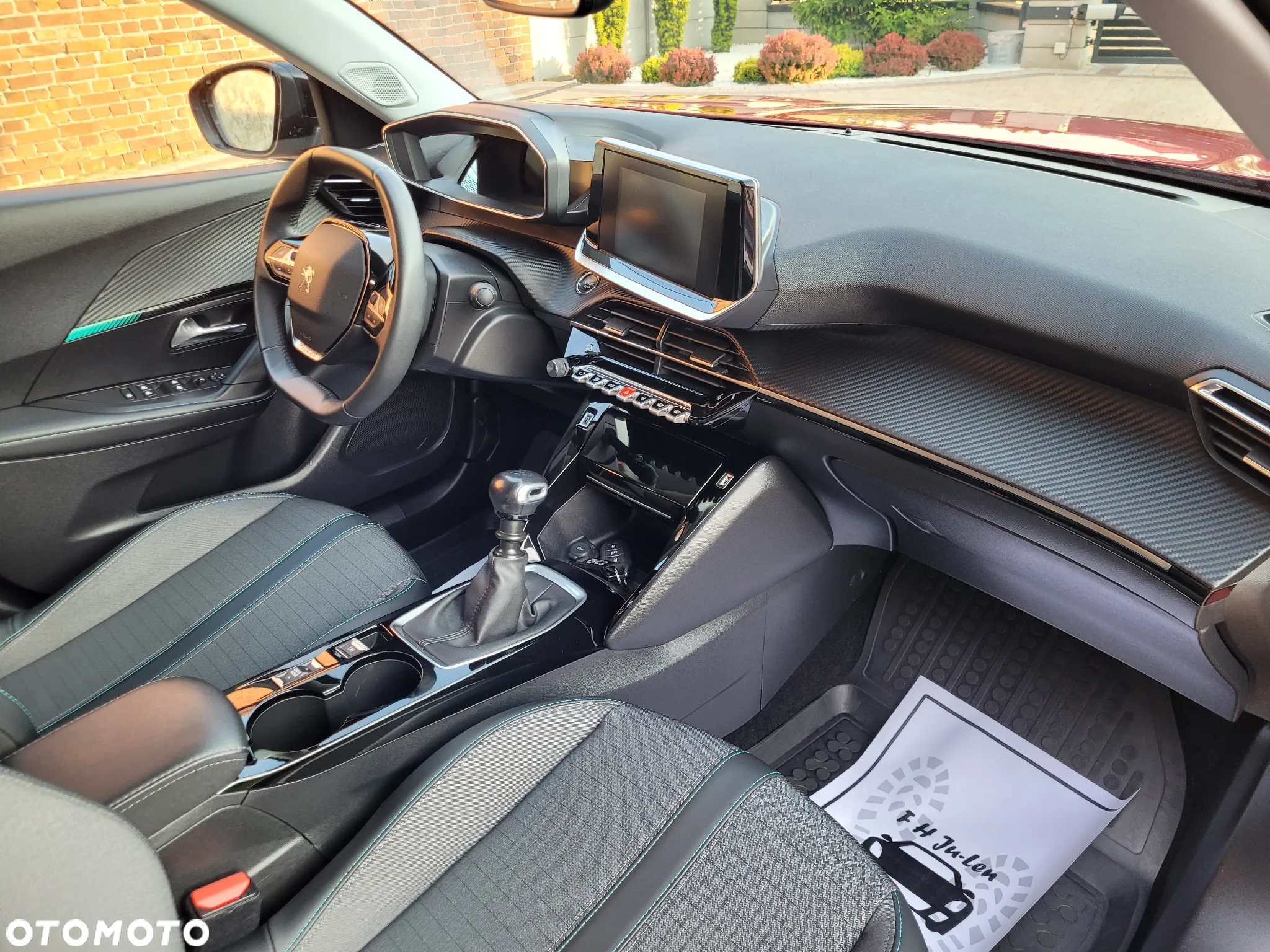 Peugeot 2008 1.2 PureTech Active Pack S&S - 17