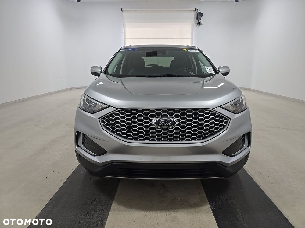 Ford Edge - 3