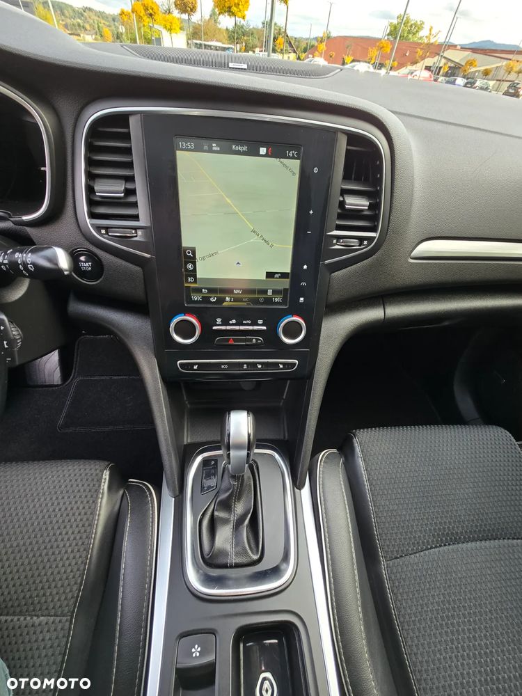 Renault Megane ENERGY TCe 130 EDC BOSE EDITION - 12