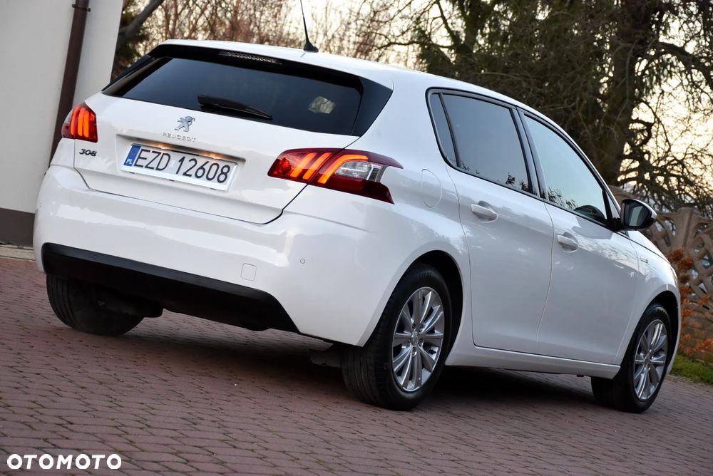 Peugeot 308 - 3