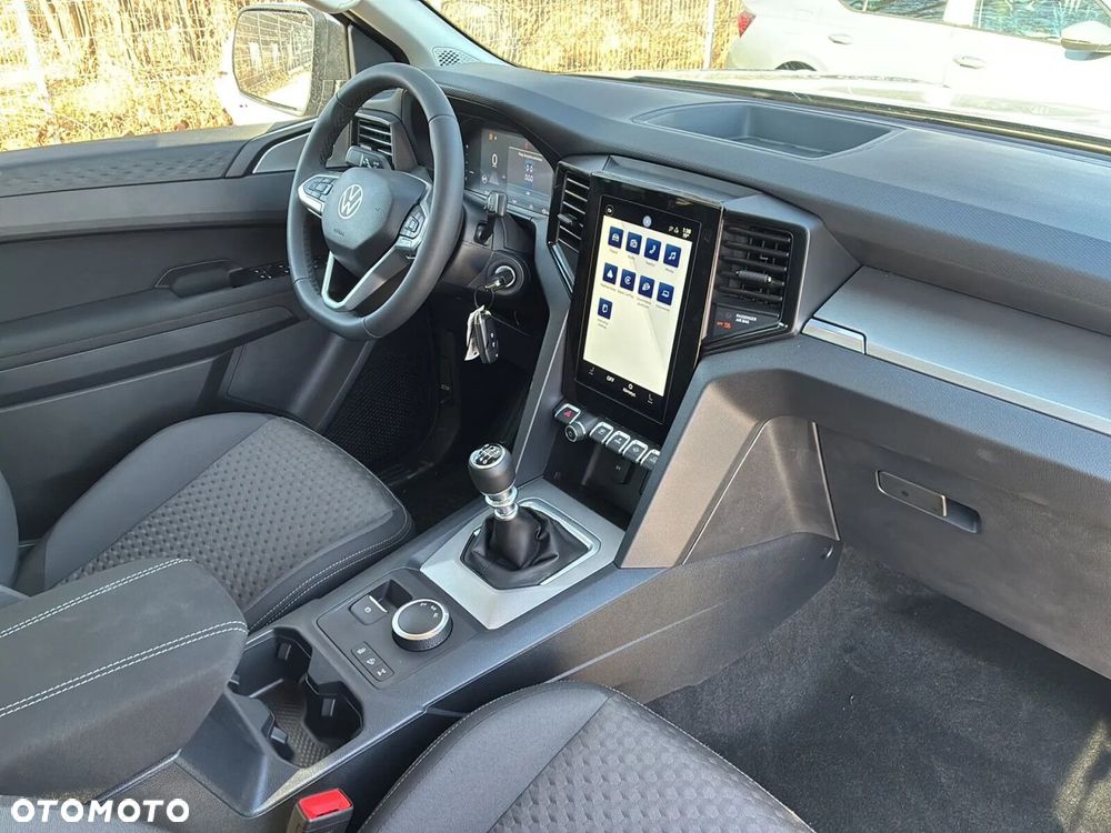 Volkswagen Amarok - 28