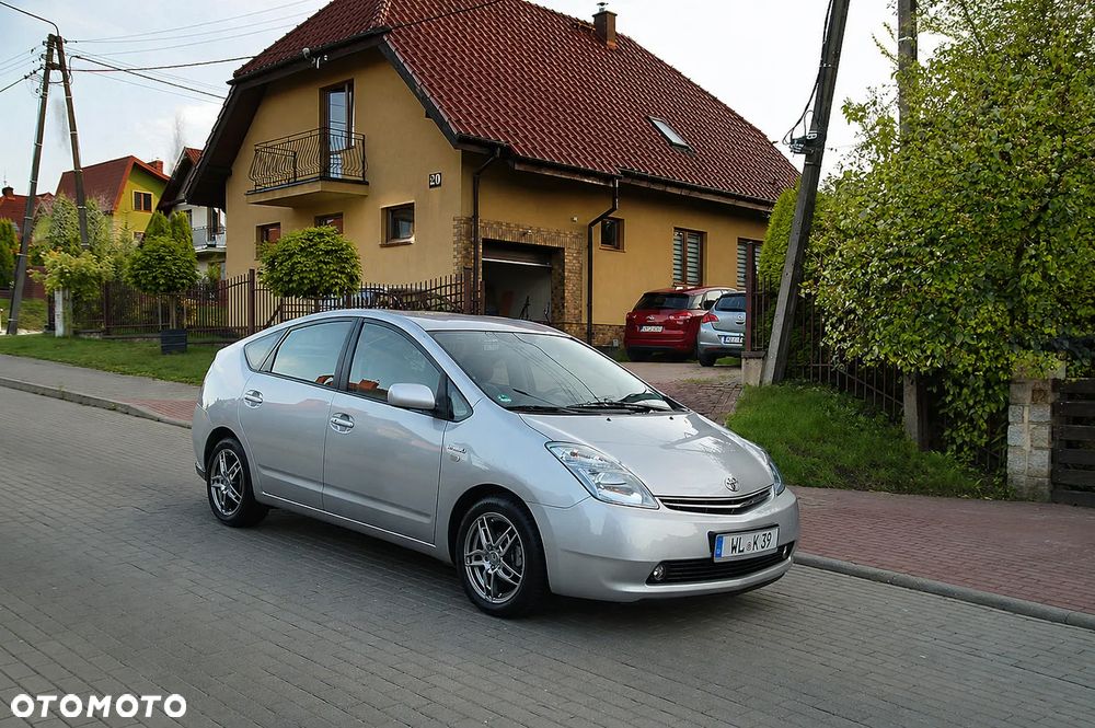 Toyota Prius 1.5 VVT-i Prestige - 8