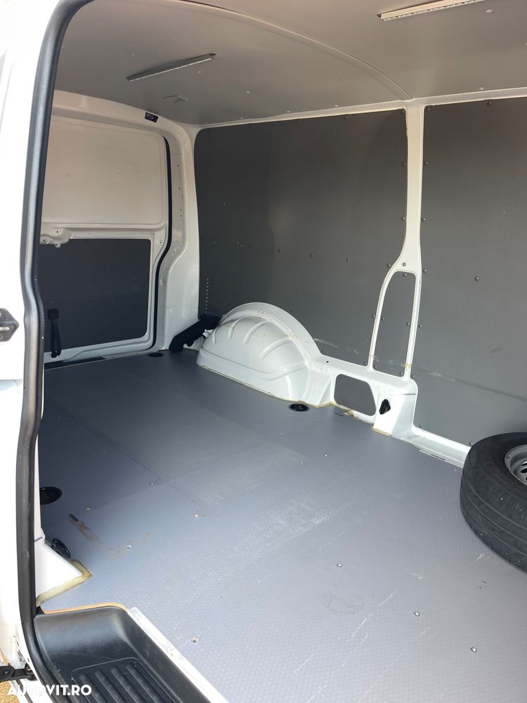 Volkswagen Transporter 2.0TDI  DSG  LUNG - 24