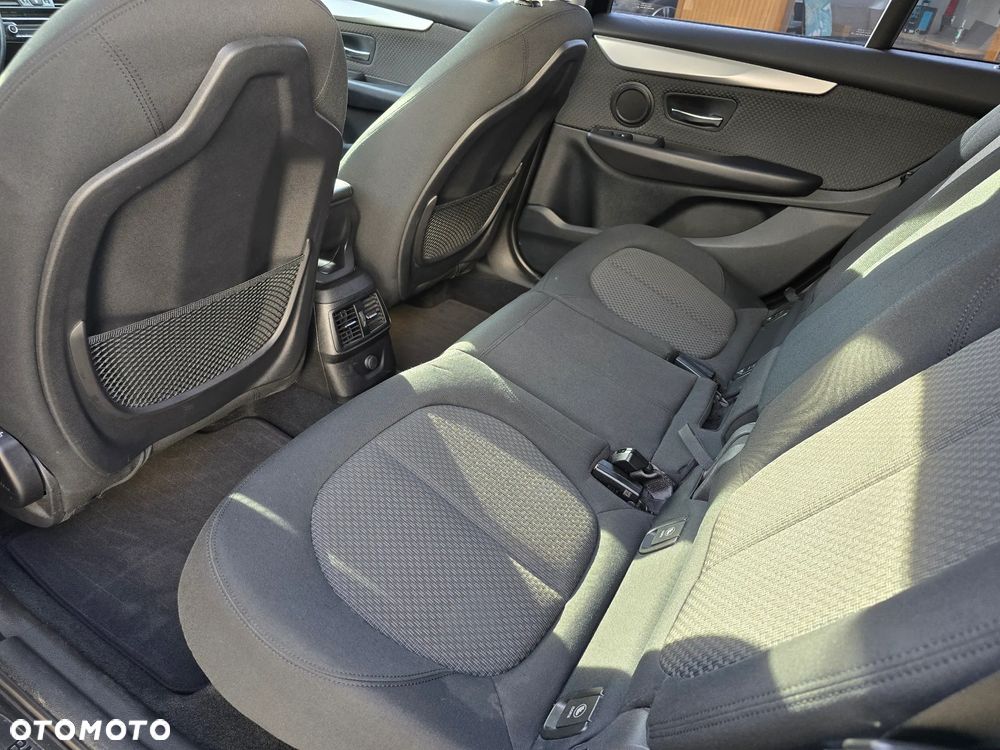 BMW Seria 2 218d Sport-Aut Advantage - 19