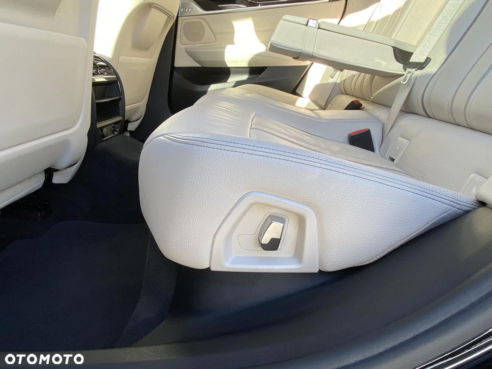 BMW 6GT 640d xDrive Luxury Line sport - 26