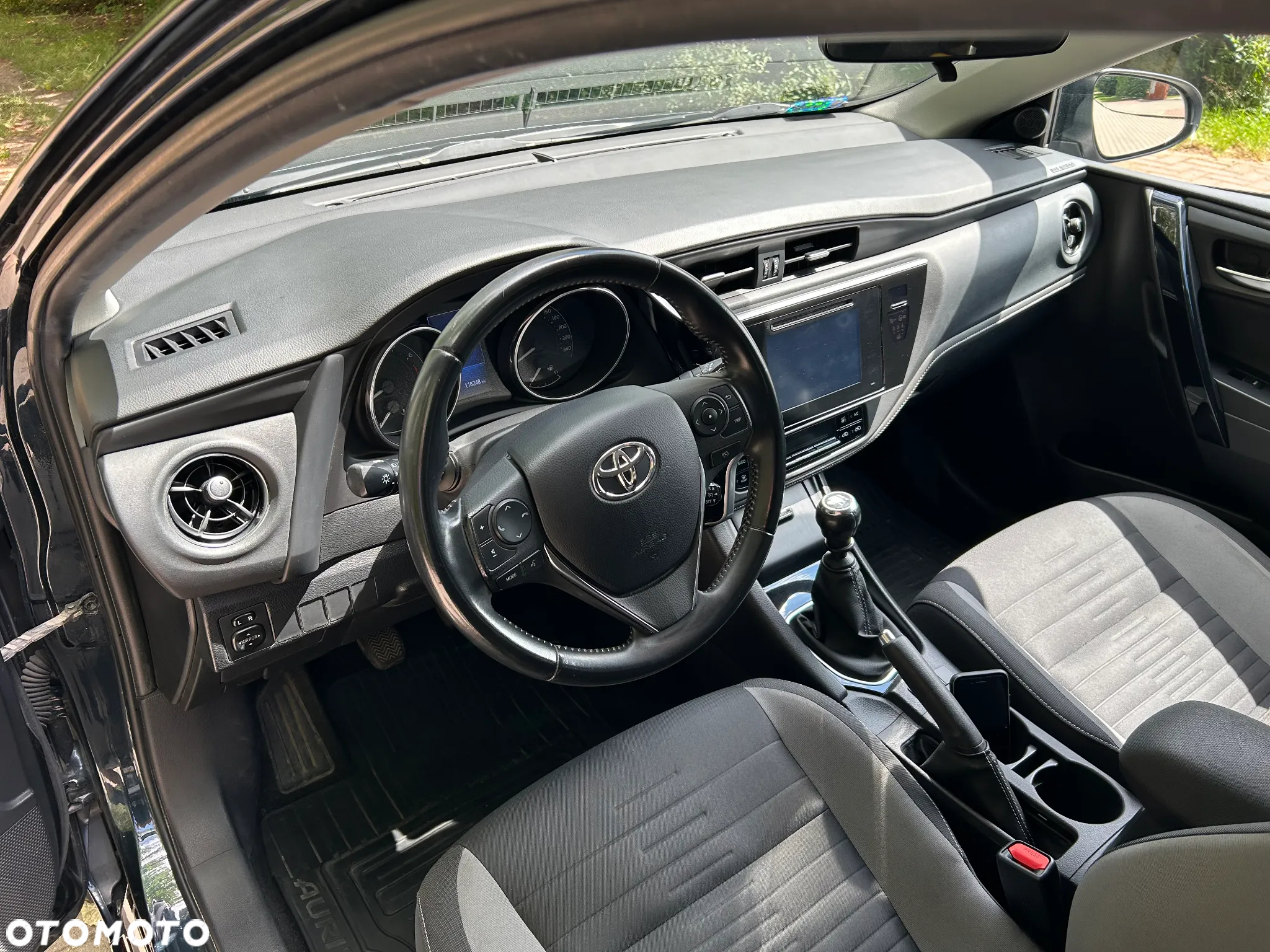 Toyota Auris 1.6 Comfort - 16