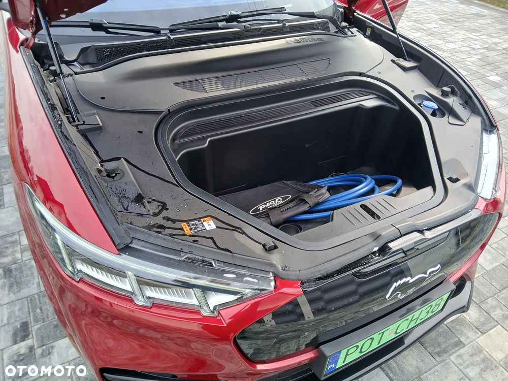 Ford Mustang Mach-E AWD GT - 24