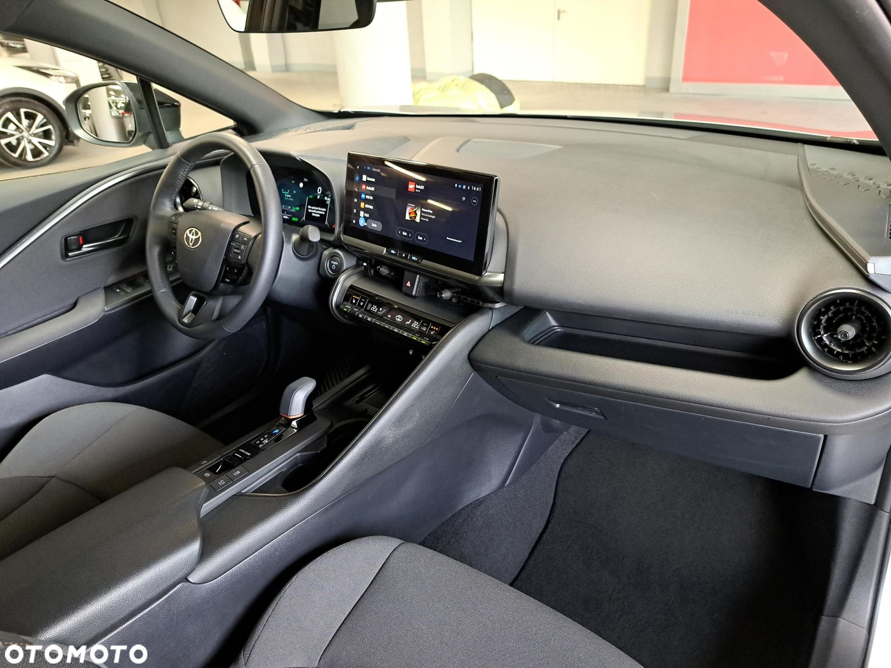 Toyota C-HR - 16