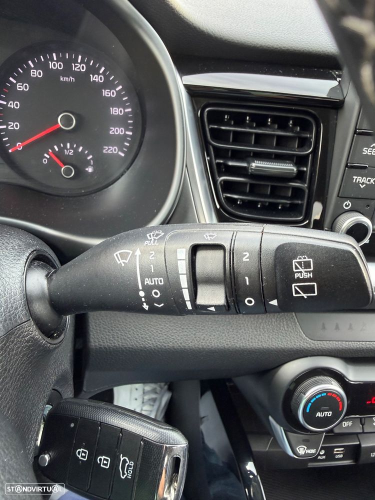 Kia Stonic 1.0 T-GDI 100 OPF Dream-Team Edition - 23