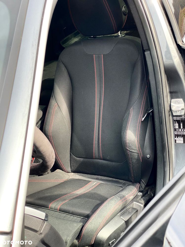 BMW Seria 3 320d Sport Line - 11