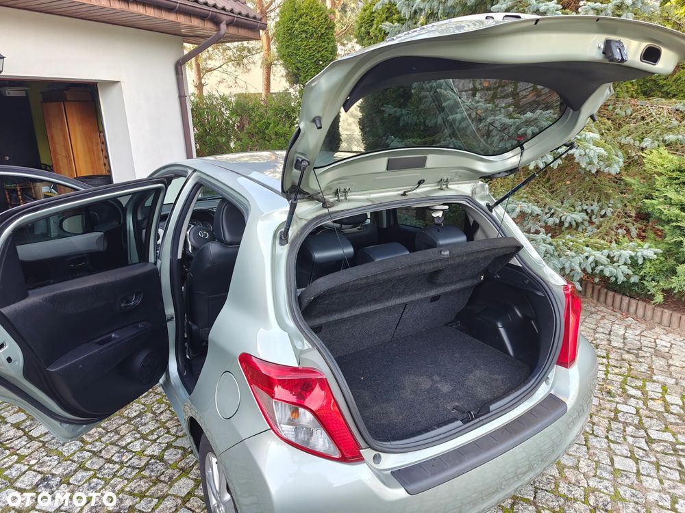 Toyota Yaris 1.33 Prestige - 9