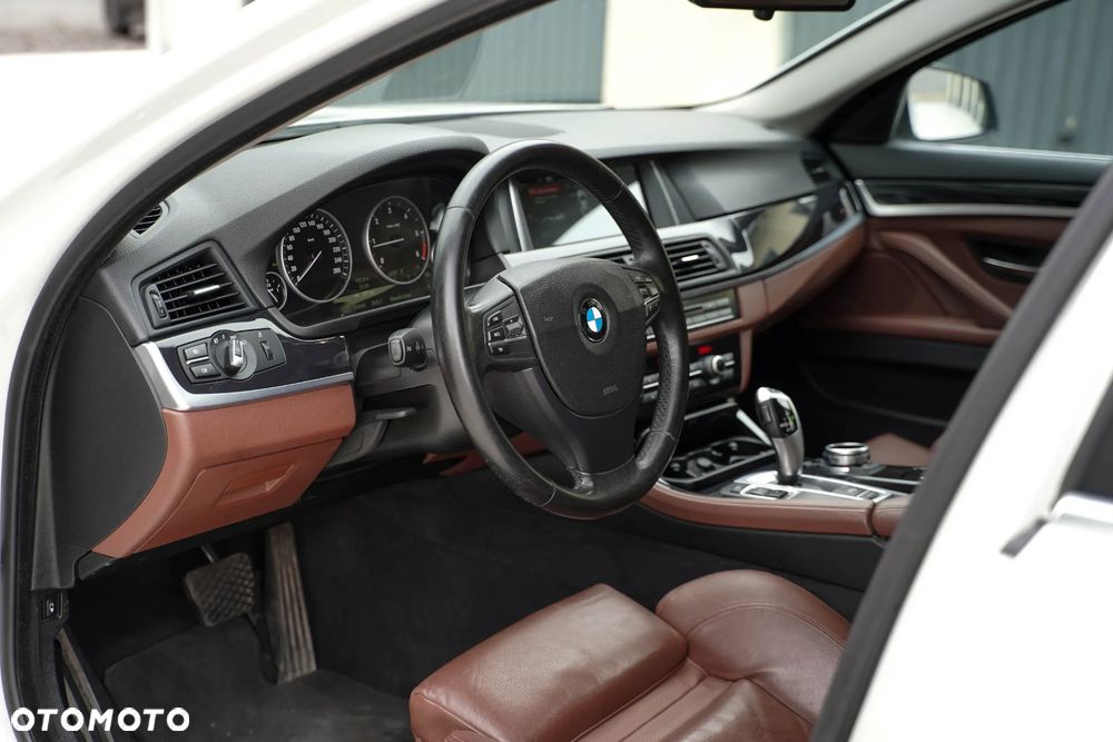 BMW Seria 5 520d - 18