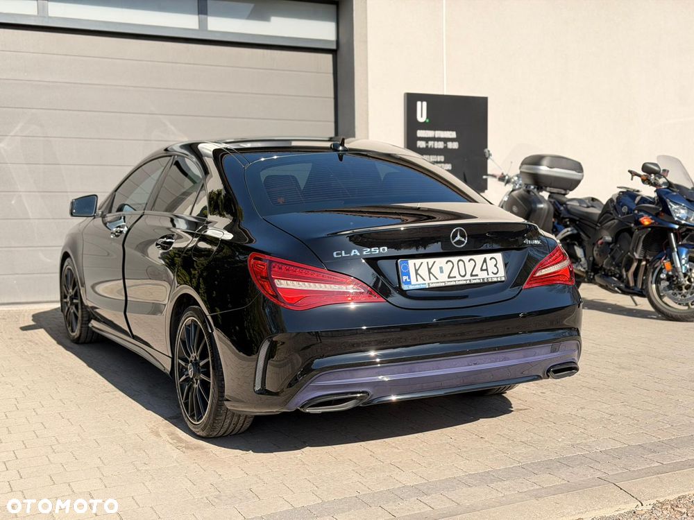 Mercedes-Benz CLA 250 4Matic 7G-DCT AMG Line - 4