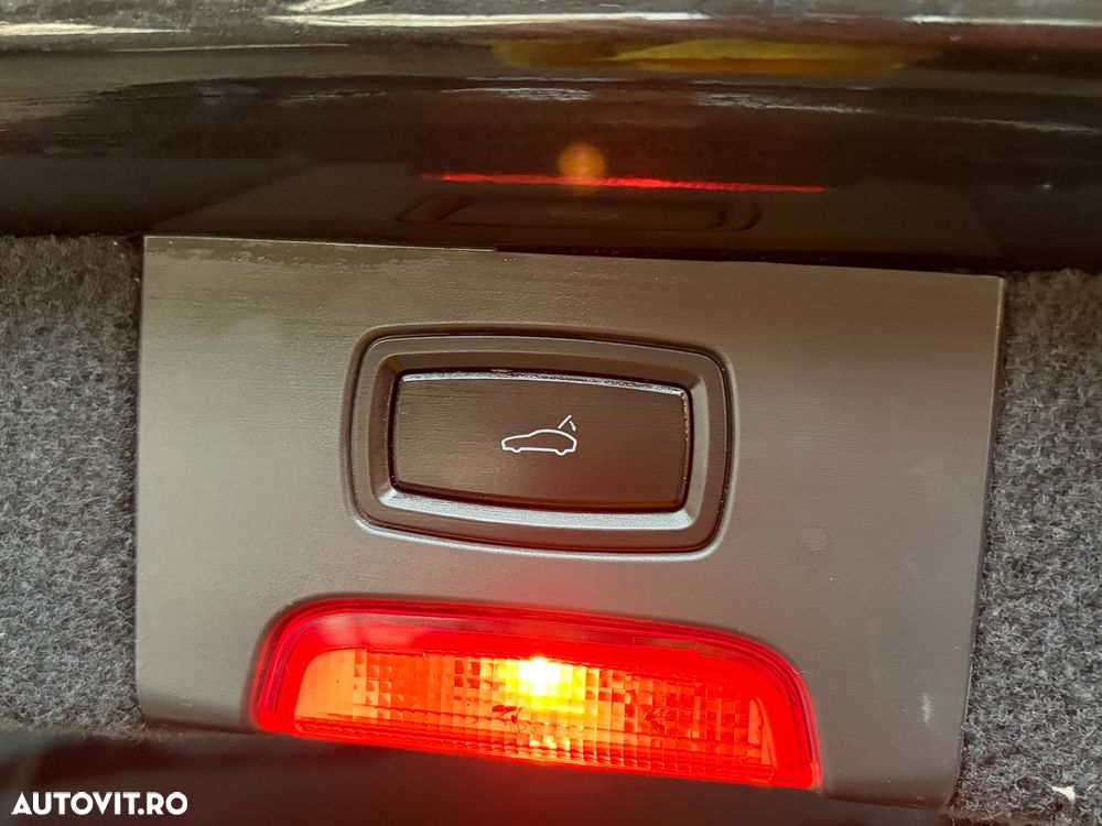 Porsche Cayenne Platinum Edition - 24