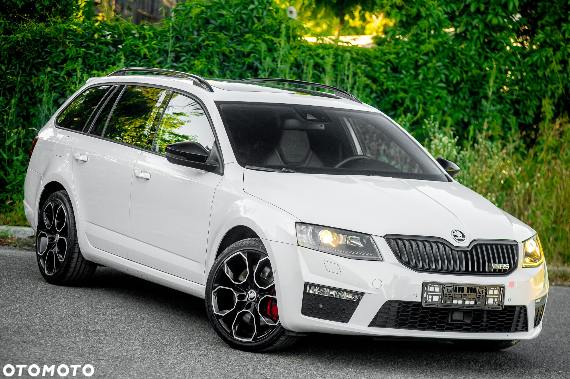 Skoda Octavia 2.0 TSI RS DSG - 2