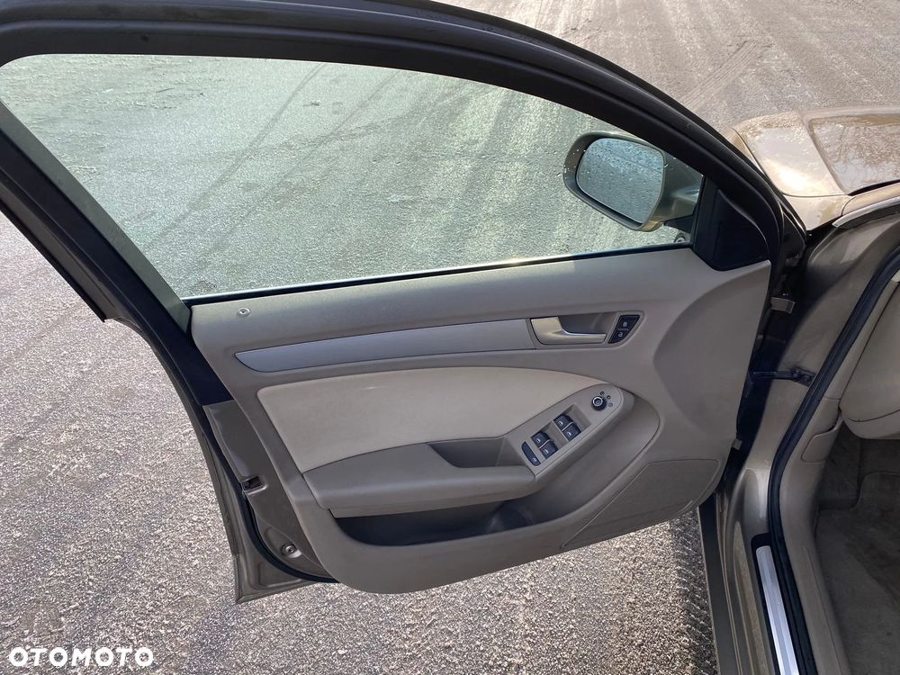 Audi A4 Avant 2.0 TDI DPF Ambition - 21