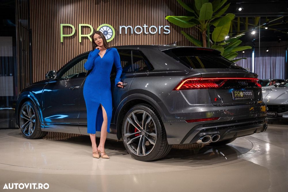 Audi SQ8 - 21