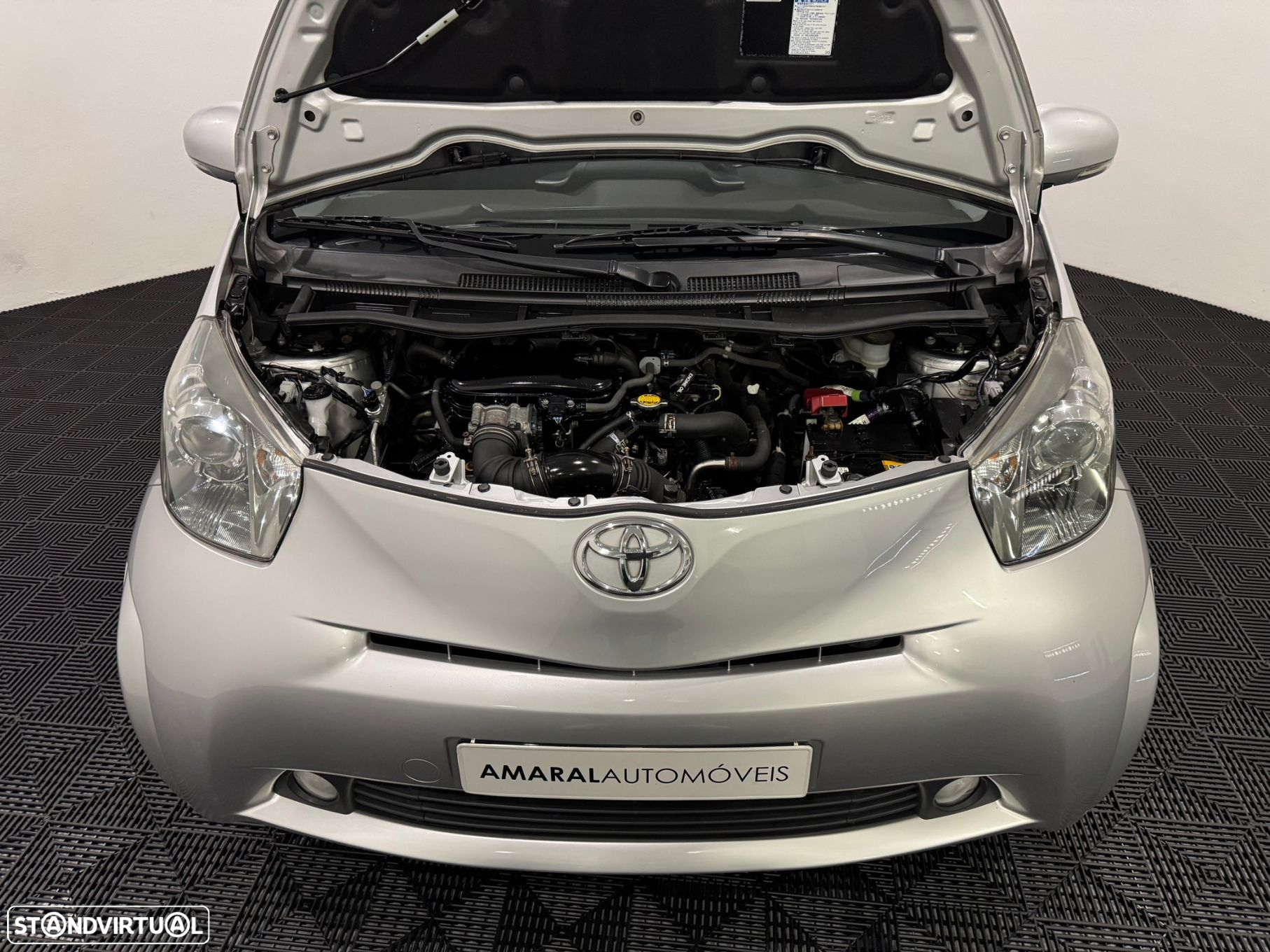 Toyota iQ 1.33 VVT-i - 60