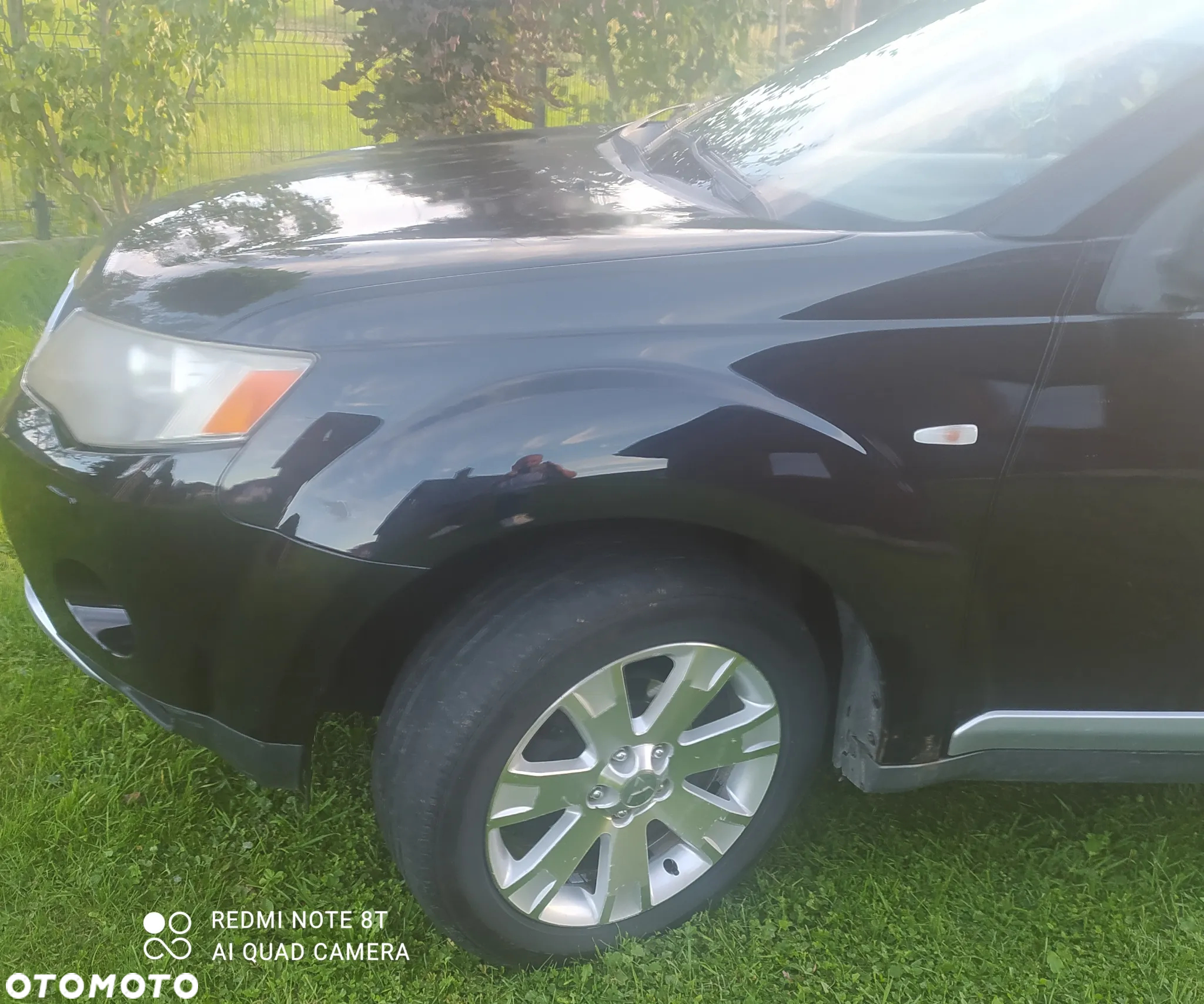 Mitsubishi Outlander - 2