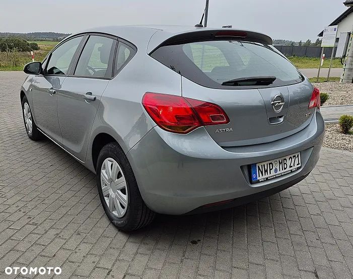 Opel Astra 1.7 CDTI DPF Active - 6