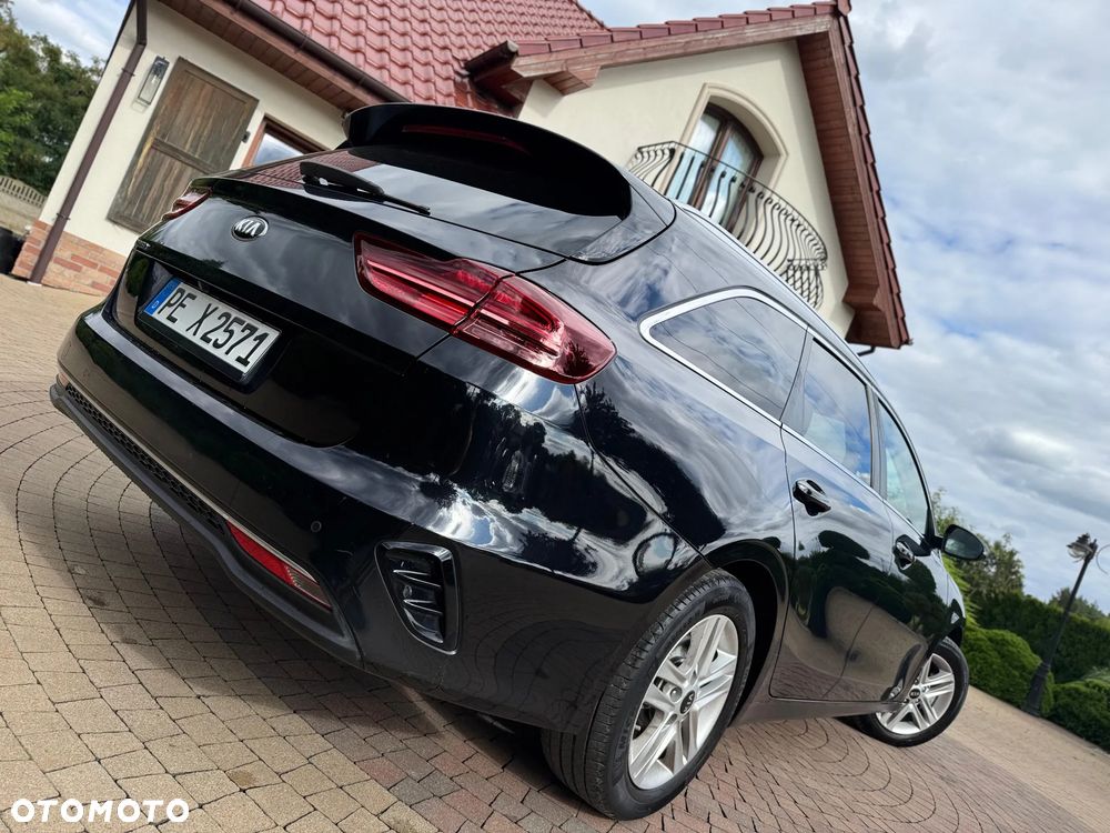 Kia Ceed 1.4 T-GDI L Business Line - 10