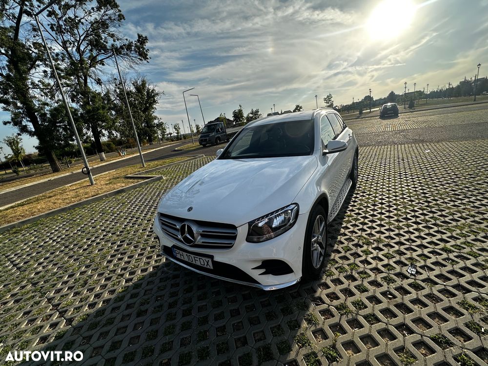 Mercedes-Benz GLC 220 d 4Matic 9G-TRONIC AMG Line - 13