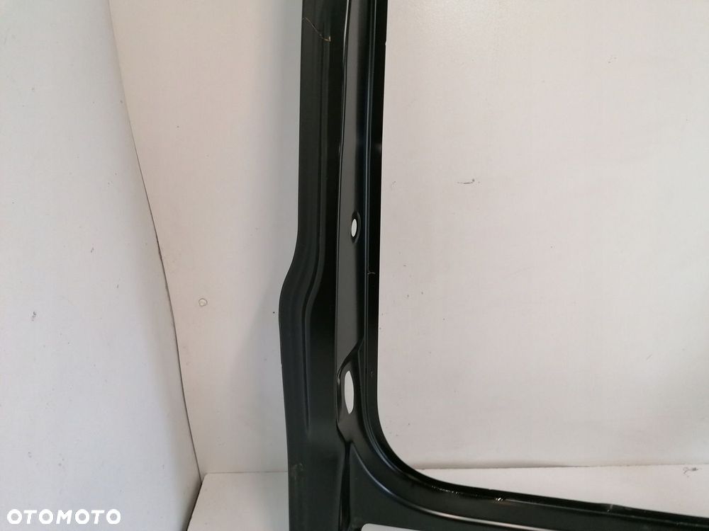 Błotnik lewy tył próg słupek poszycie VW T7 7T0 - 3