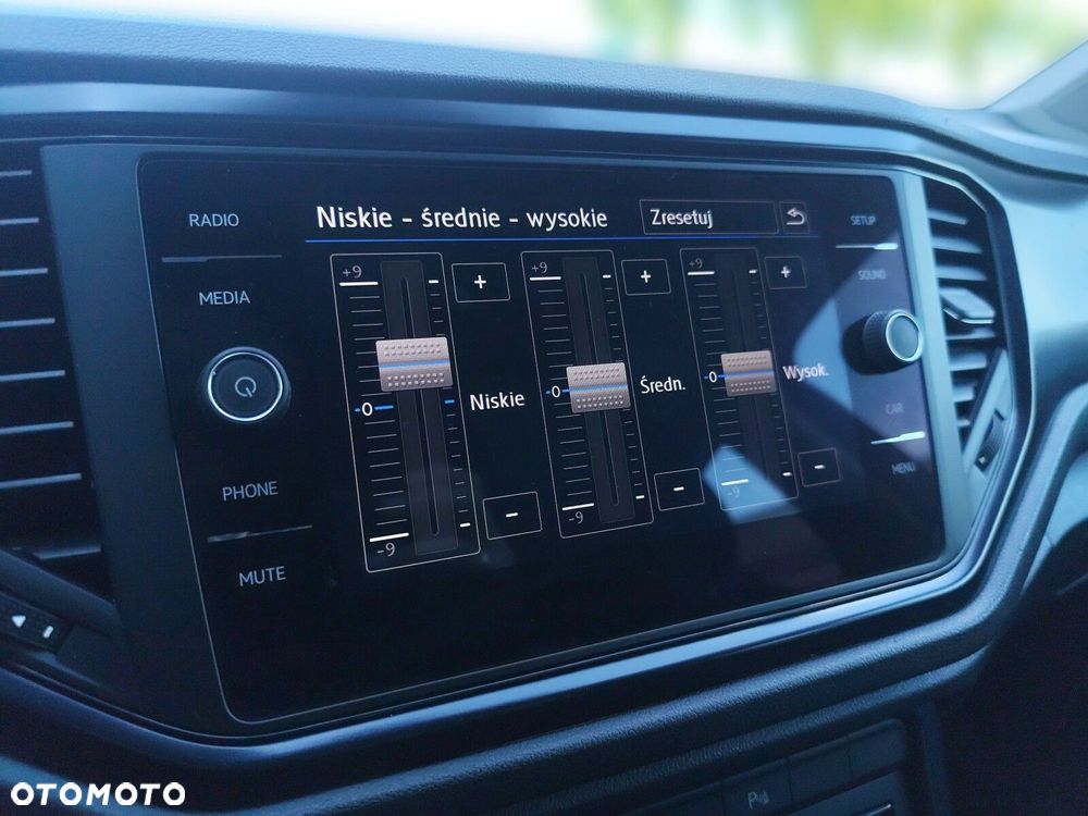 Volkswagen T-Roc 1.0 TSI Life - 23