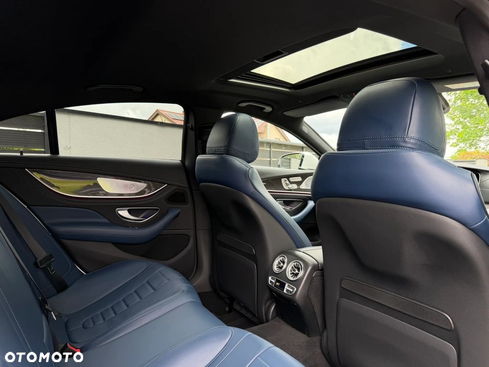 Mercedes-Benz CLS 300 d 4Matic 9G-TRONIC AMG Line - 21