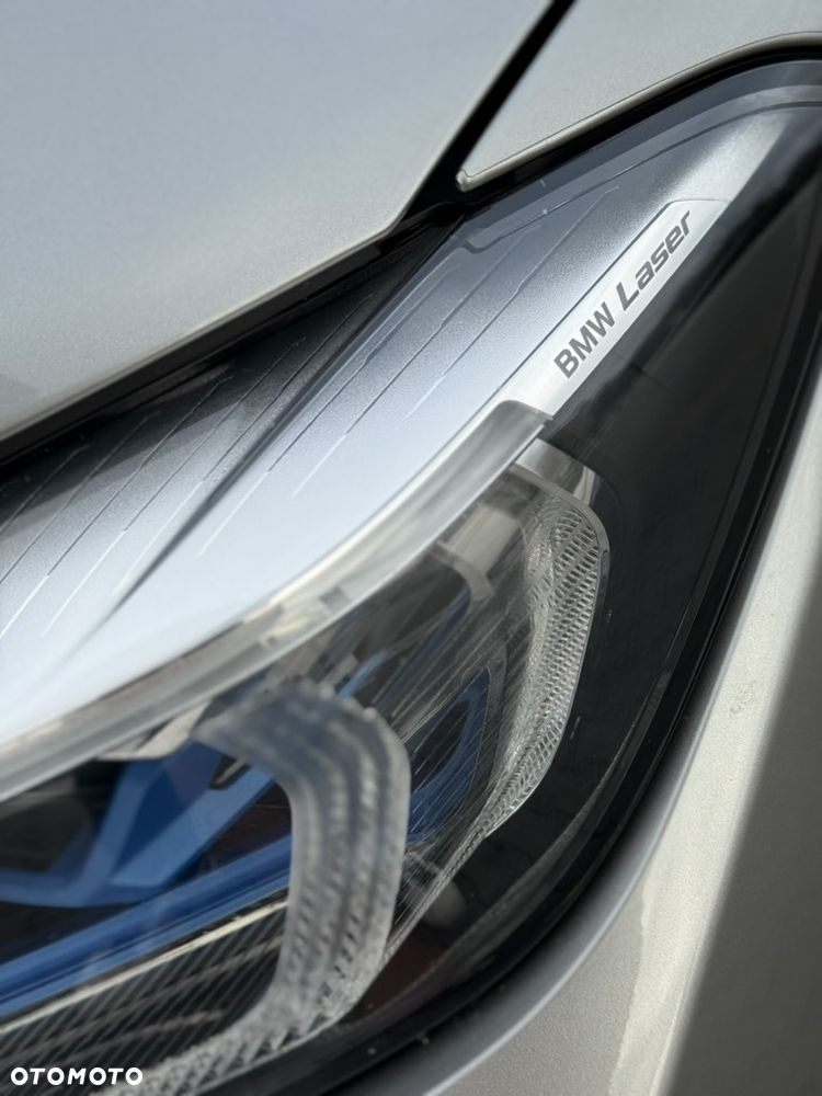 BMW Seria 7 750i xDrive sport - 22