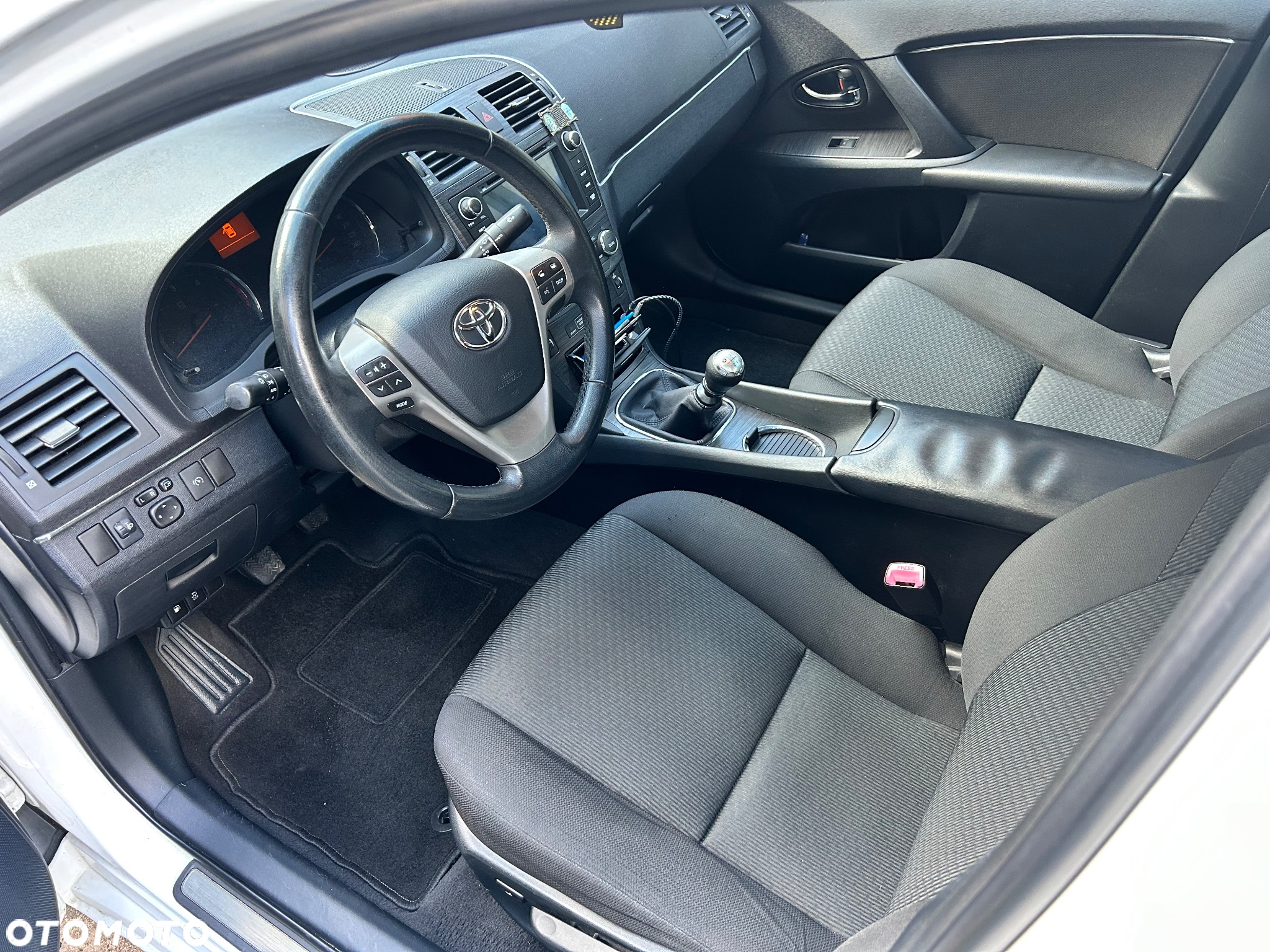 Toyota Avensis - 7