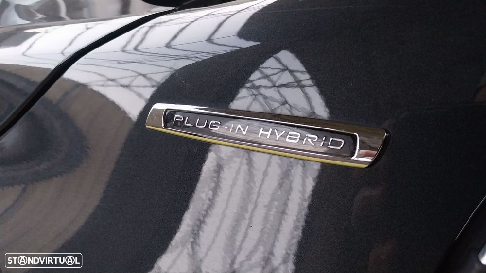 Volvo V60 D6 Plug-In-Hybrid AWD Geartronic Summum - 4