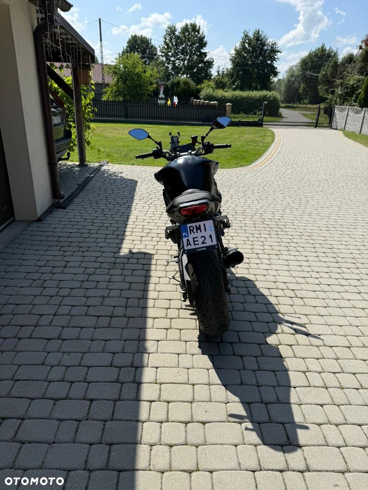 Yamaha MT - 8