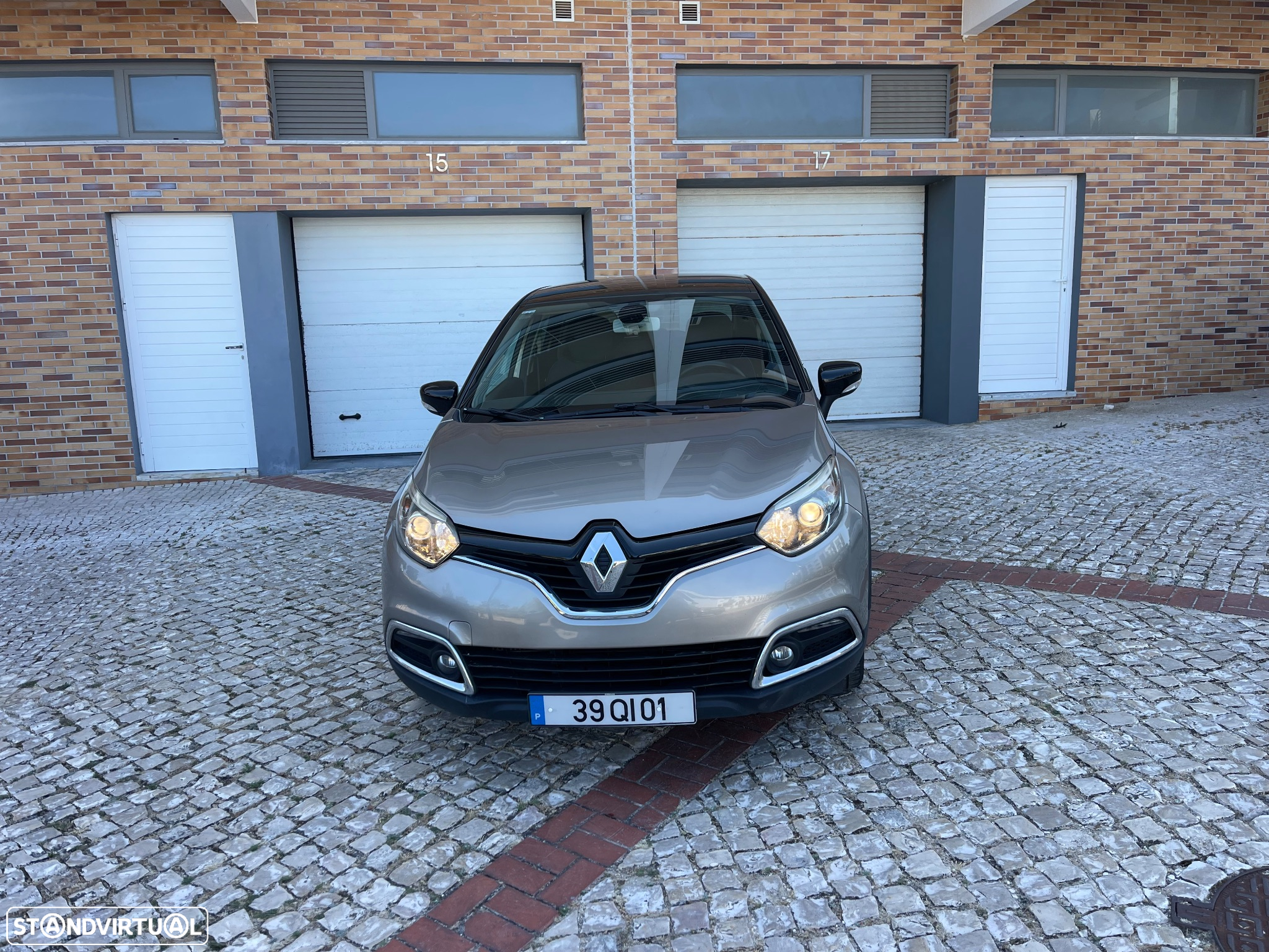 Renault Captur 1.5 dCi Exclusive - 2