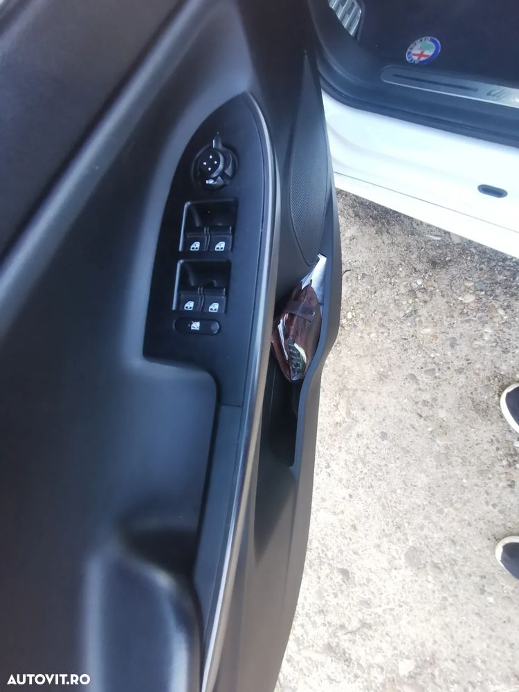 Alfa Romeo Giulietta 1.6 Mjet Distinctive - 22