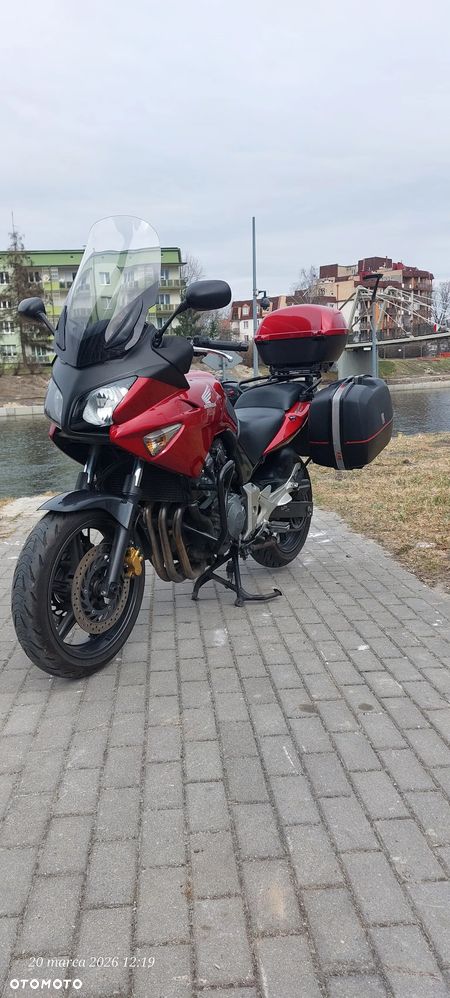 Honda CBF - 1
