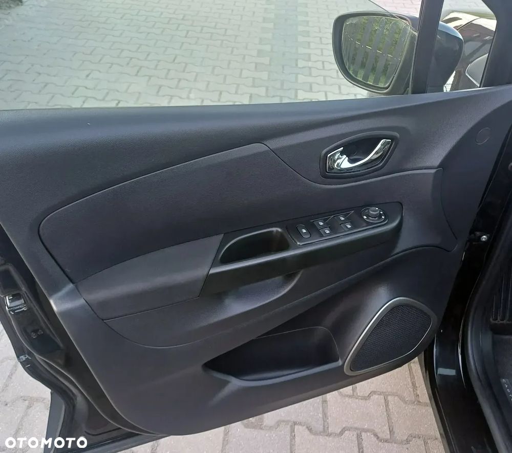Renault Captur - 18