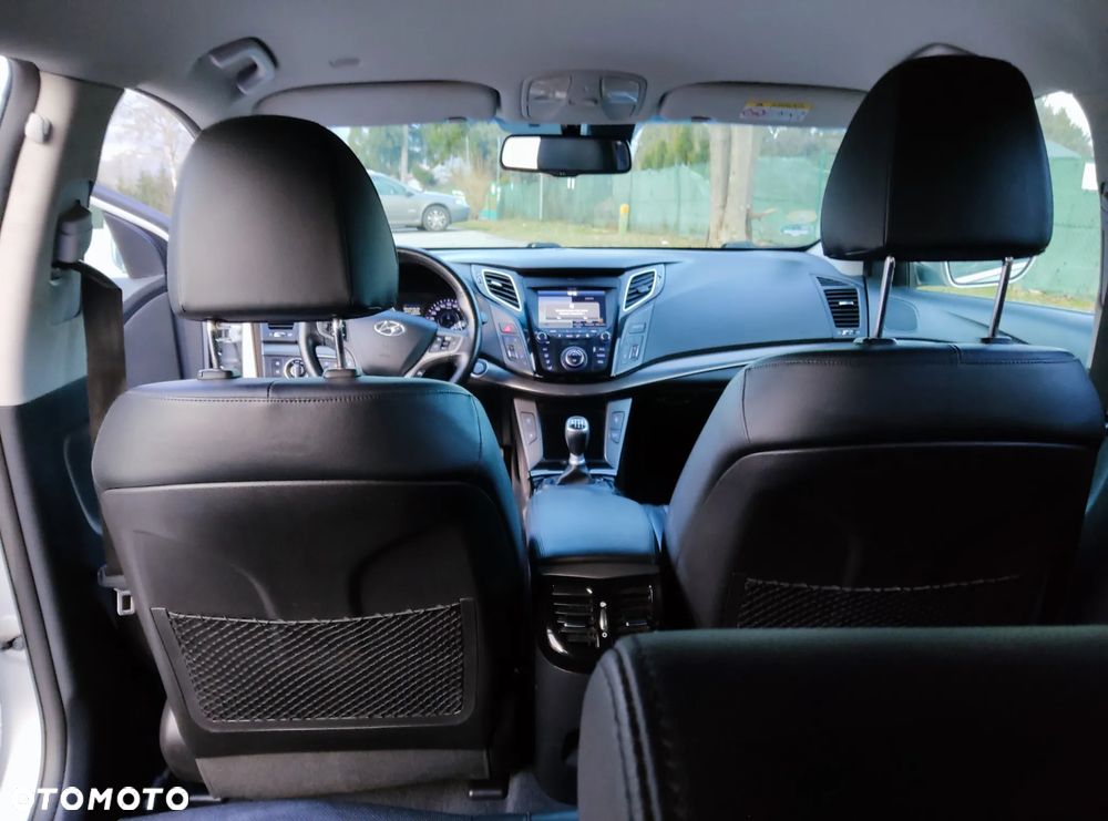 Hyundai i40 Kombi blue 1.7 CRDi Family+ - 10