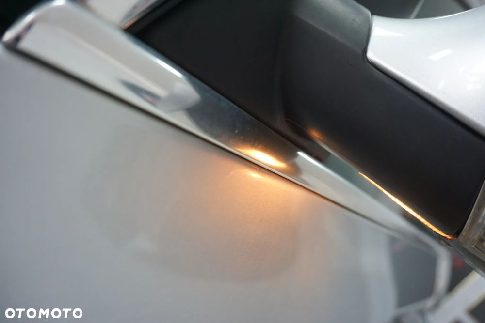 Volkswagen Passat 2.0 TDI Comfortline - 15