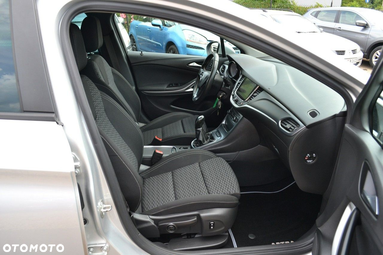 Opel Astra - 14