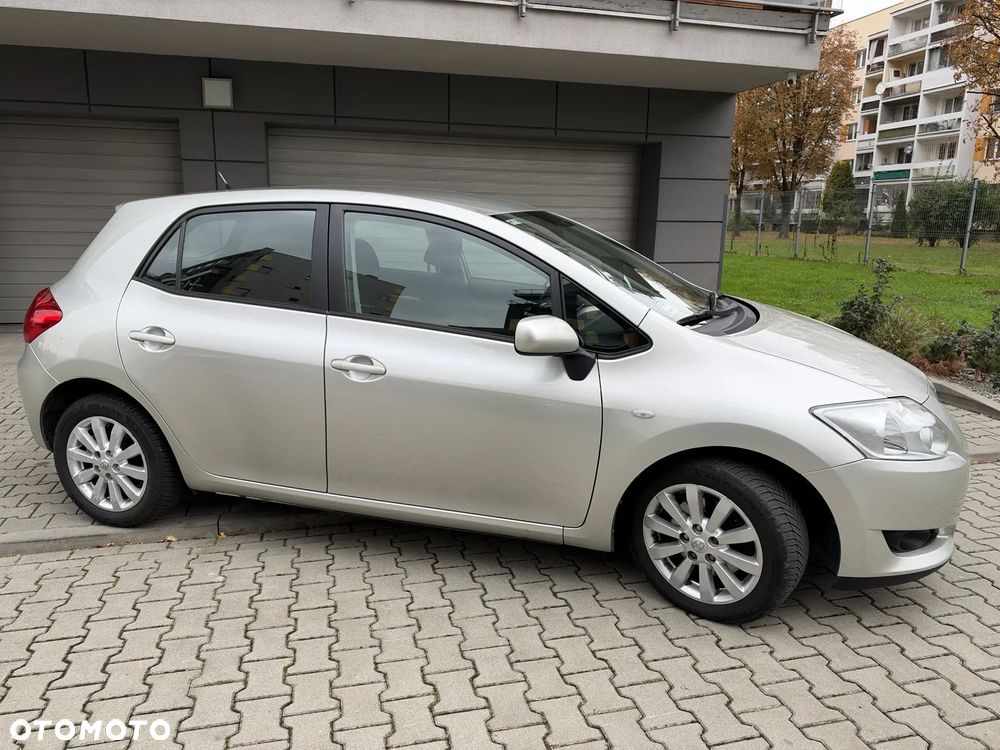 Toyota Auris - 13