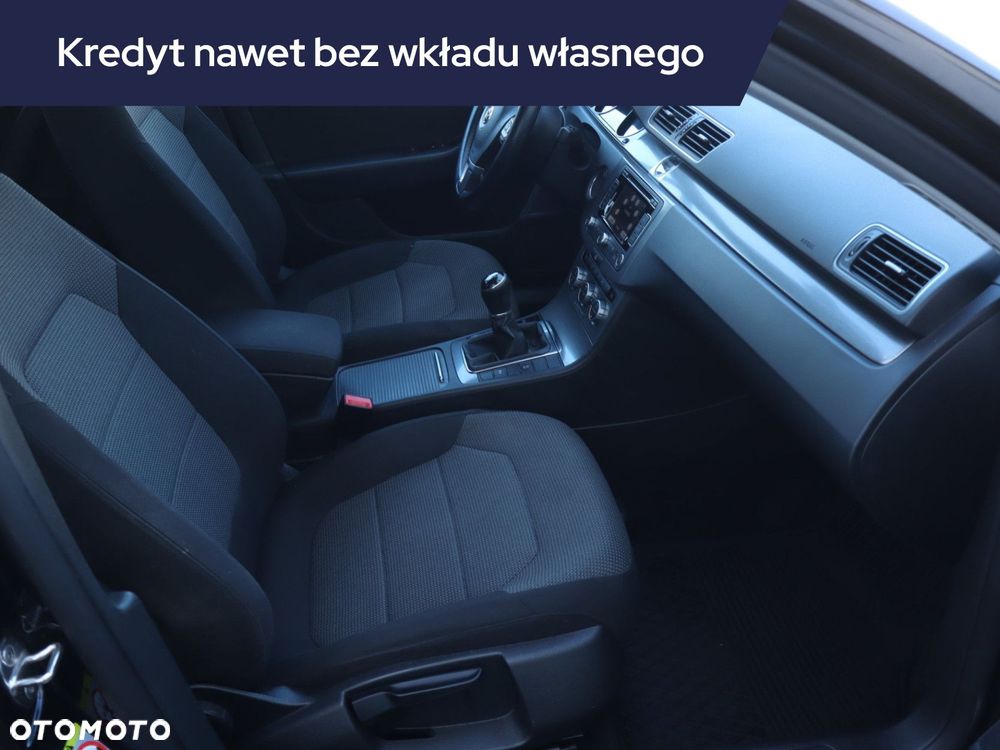 Volkswagen Passat Variant - 11