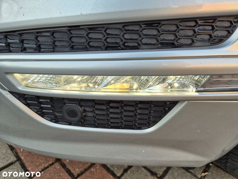 Ford S-Max 2.0 TDCi DPF Ambiente - 23