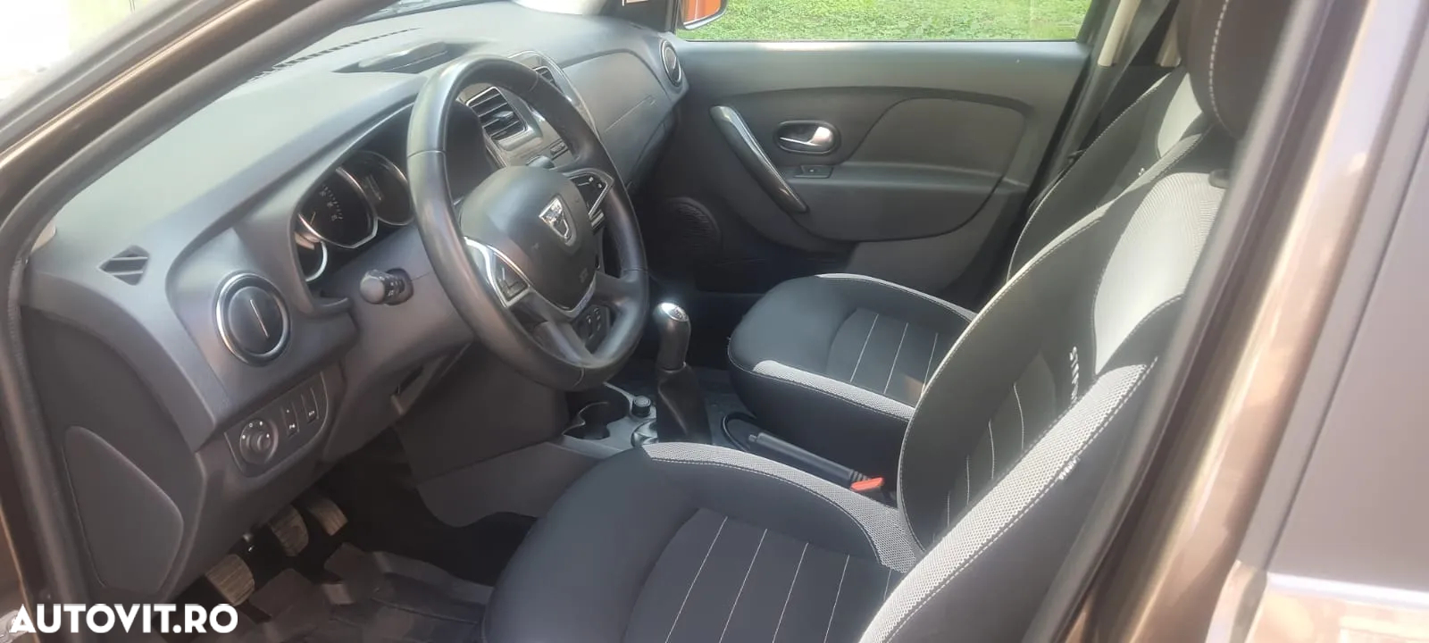 Dacia Logan MCV 1.5 dCi Stepway Prestige - 2