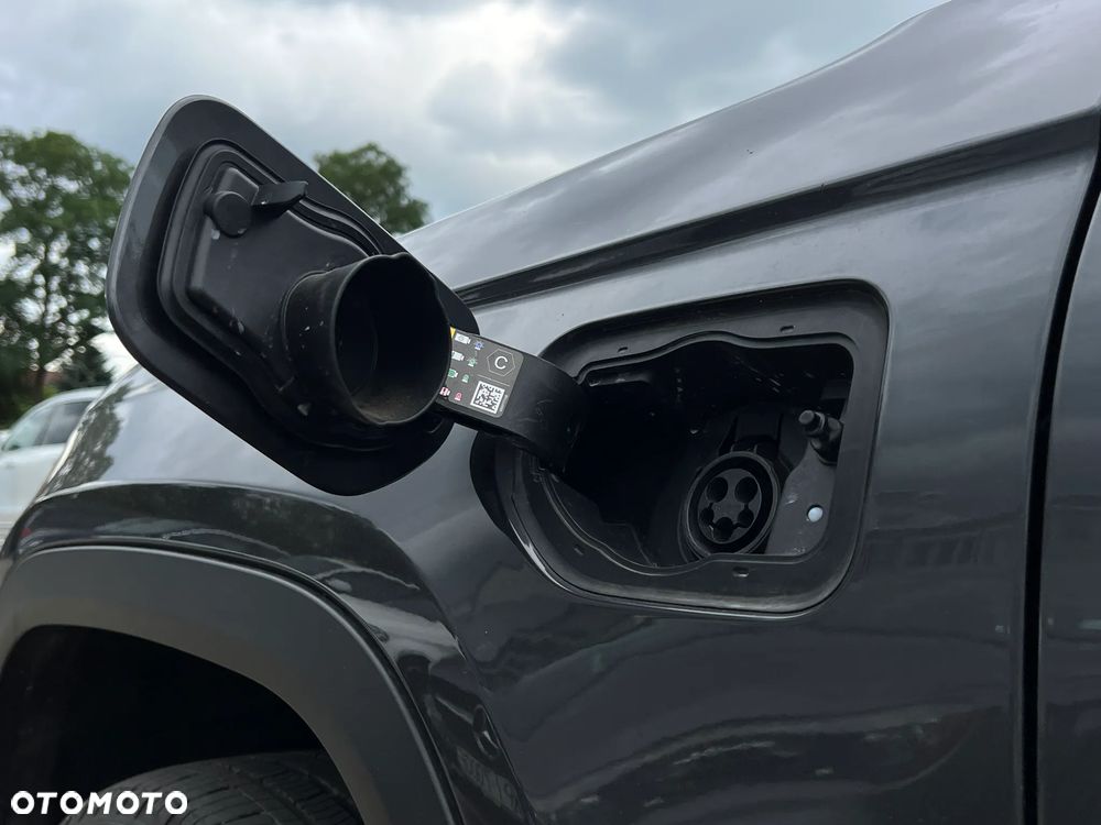 Jeep Grand Cherokee - 11