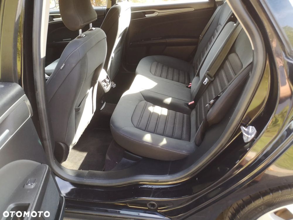 Ford Mondeo - 29